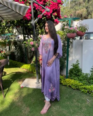 Dhwani Gupta Instagram - Effortlessly chicš¤
#explore #explorepage #foryou #fyp
