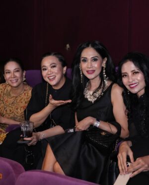 Diah Permatasari Instagram - A GALA PREMIERE
REGO NYOWO Film 🔥🔥👏🏻👏🏻👏🏻
Segera Tayang Tgl 31 Juli 2025 di Bioskop!
@rizalmantovani
@rocksoraya
@hitmakestudios
@film_regonyowo