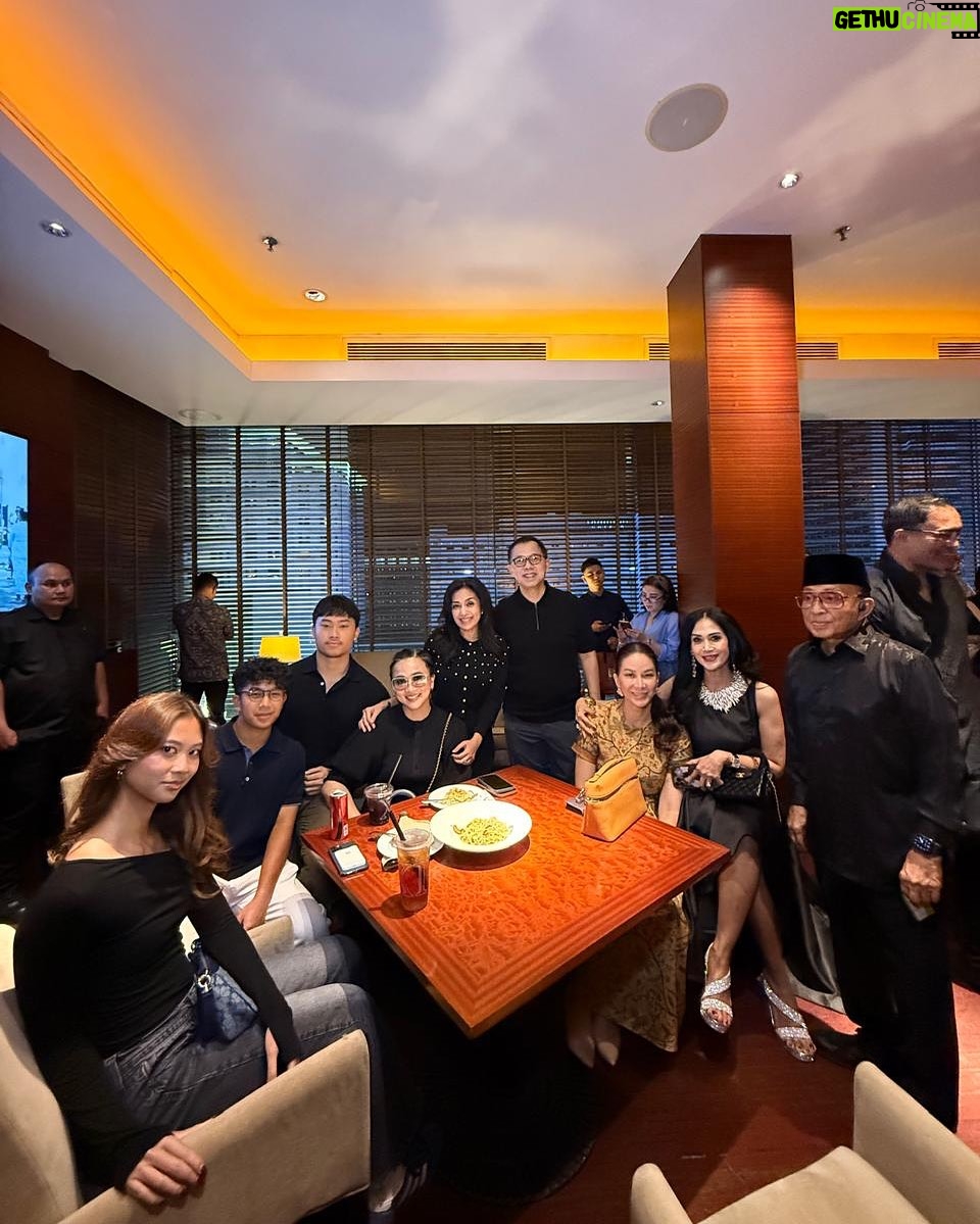 Diah Permatasari - 1.5K Likes - A GALA PREMIERE 
REGO NYOWO Film 🔥🔥👏🏻👏🏻👏🏻
Segera Tayang Tgl 31 Juli 2025 di Bioskop!
@rizalmantovani 
@rocksoraya 
@hitmakestudios
@film_regonyowo