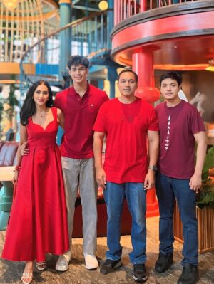 Diah Permatasari Instagram - Dirgahayu Republik Indonesia ke-80 Th🇮🇩🇮🇩🇮🇩
Happy Independence Day, Indonesia! Let's celebrate 80 years of freedom and unity.
Semoga semangat persatuan terus membara di hati seluruh rakyat.,💪🏼🇮🇩
Happy Bday putra ku Marco, smoga Selalu Sehat , pjg umur sukses Semangat Selalu💪🏼🇮🇩