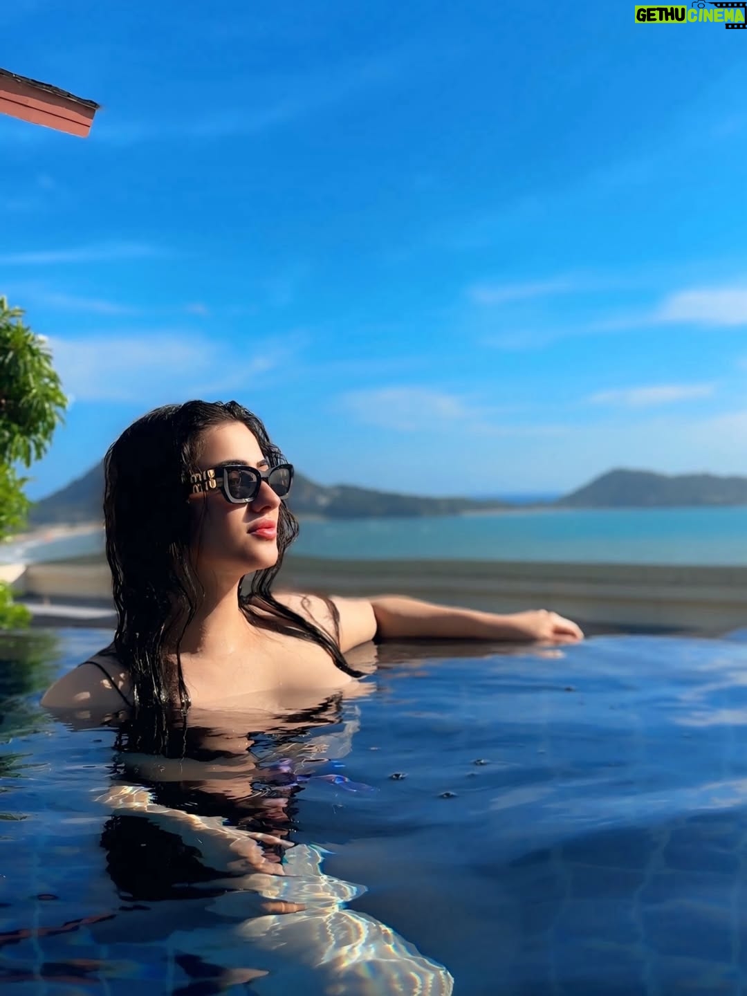Diana Khan - 13.9K Likes - A very blessed girl,
a very healed girl,
a very happy girl,
a very worthy girl☀️🌊
