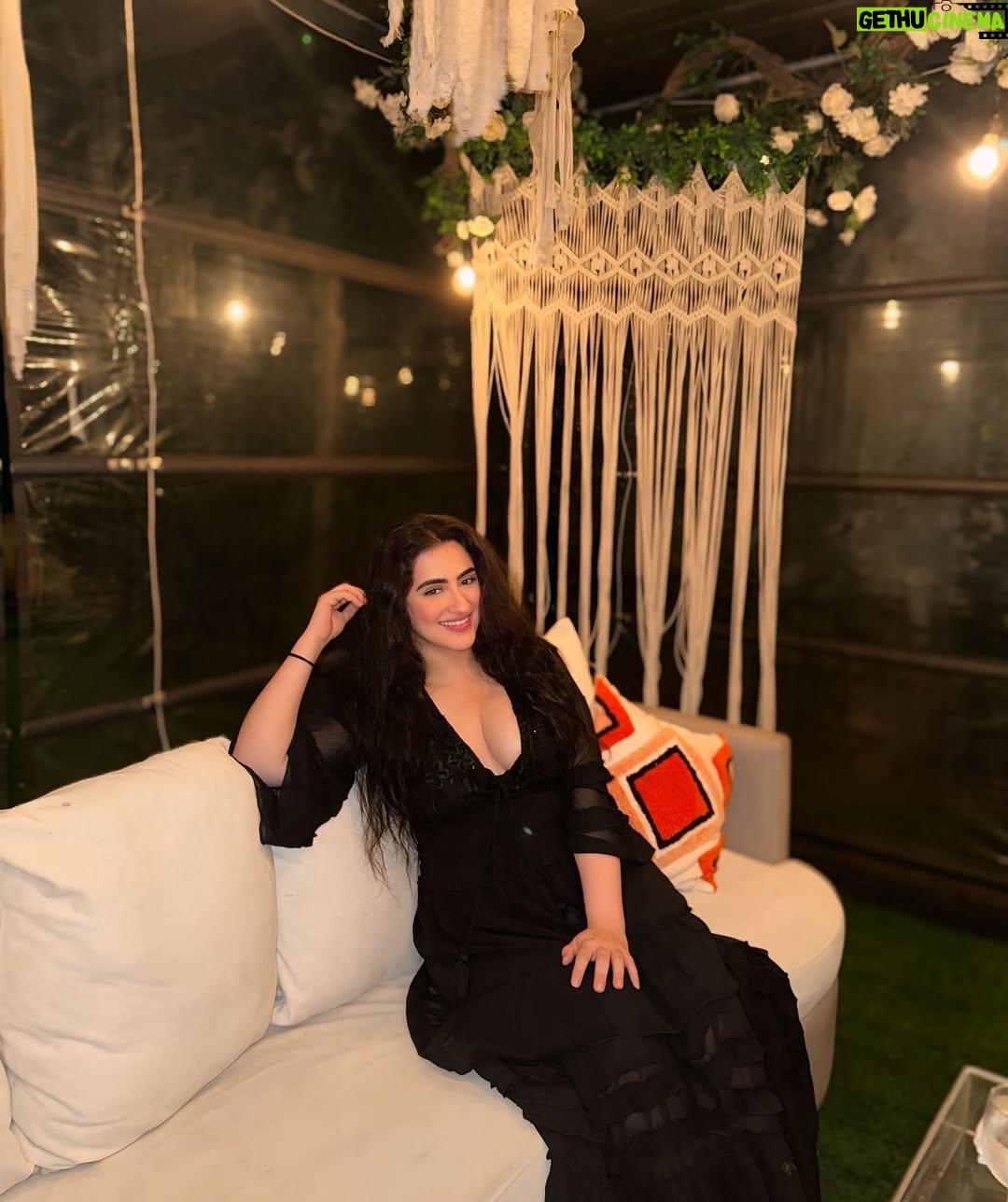 Diana Khan - 15.9K Likes - Just us two <3