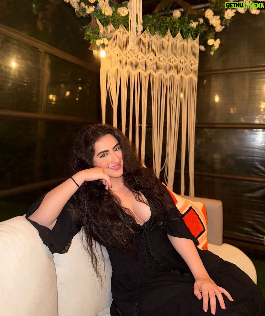 Diana Khan - 15.9K Likes - Just us two <3