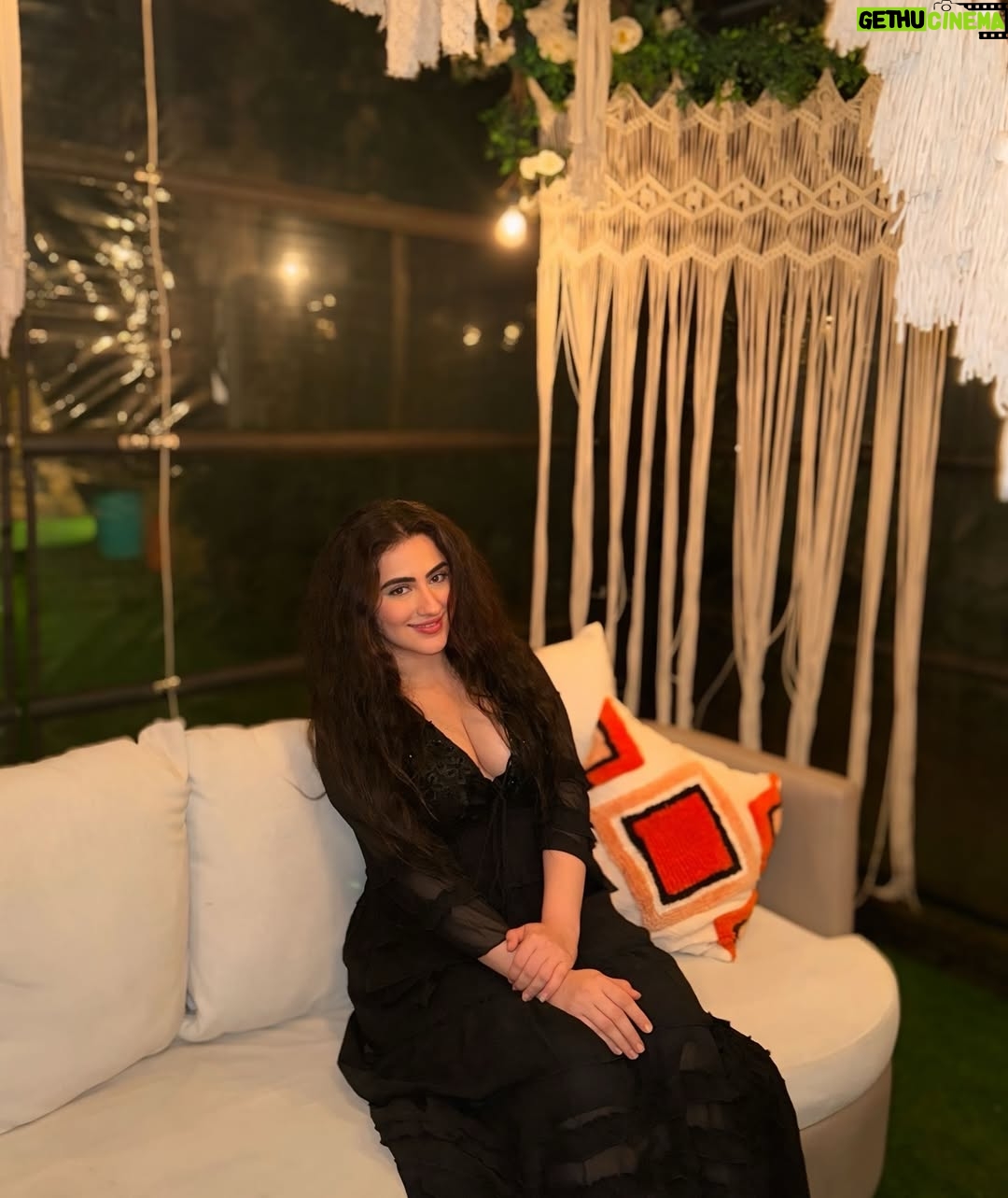Diana Khan - 15.9K Likes - Just us two <3