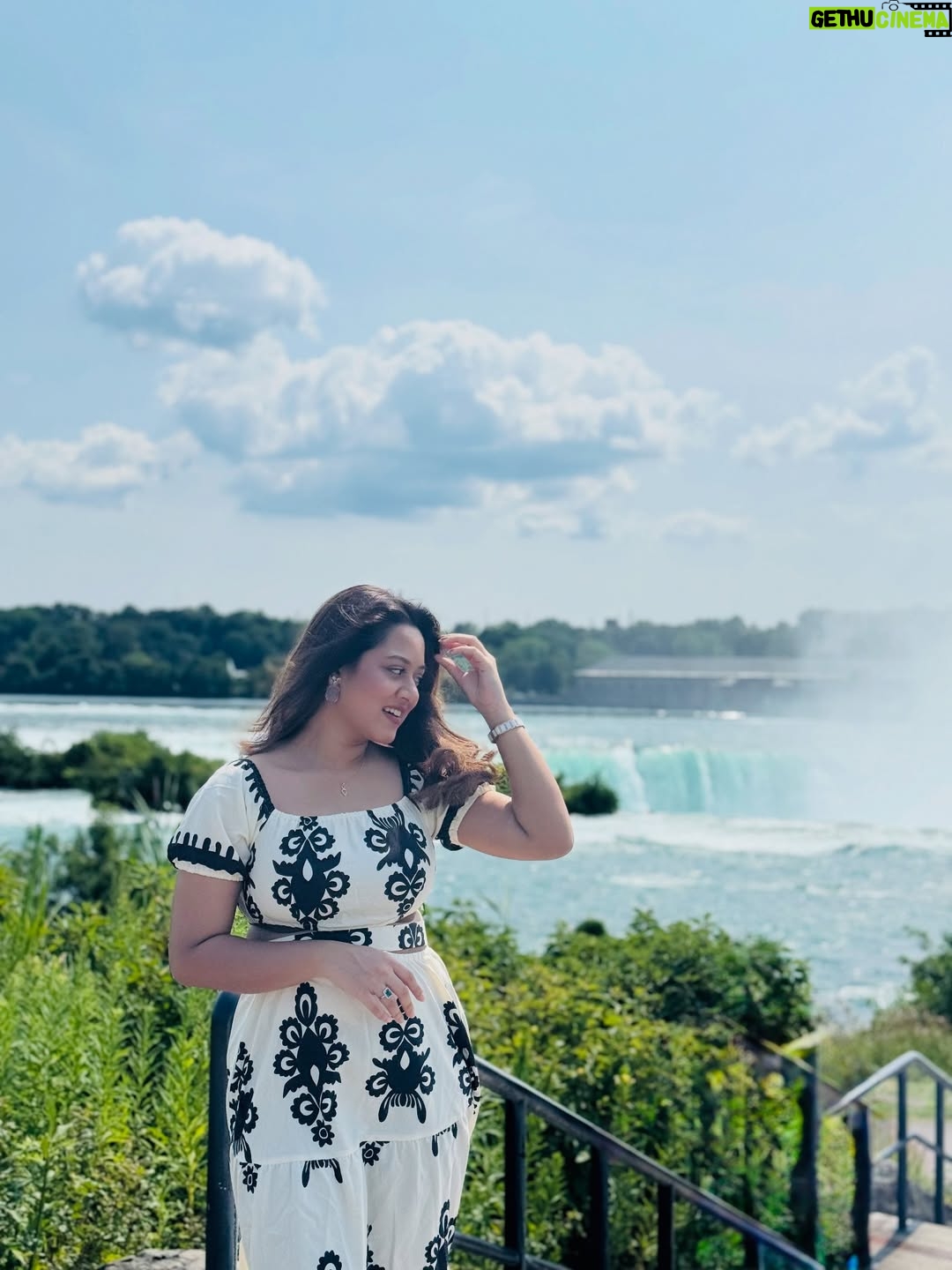 Dighi - 13.6K Likes - Nothing but Niagara spamming ✨