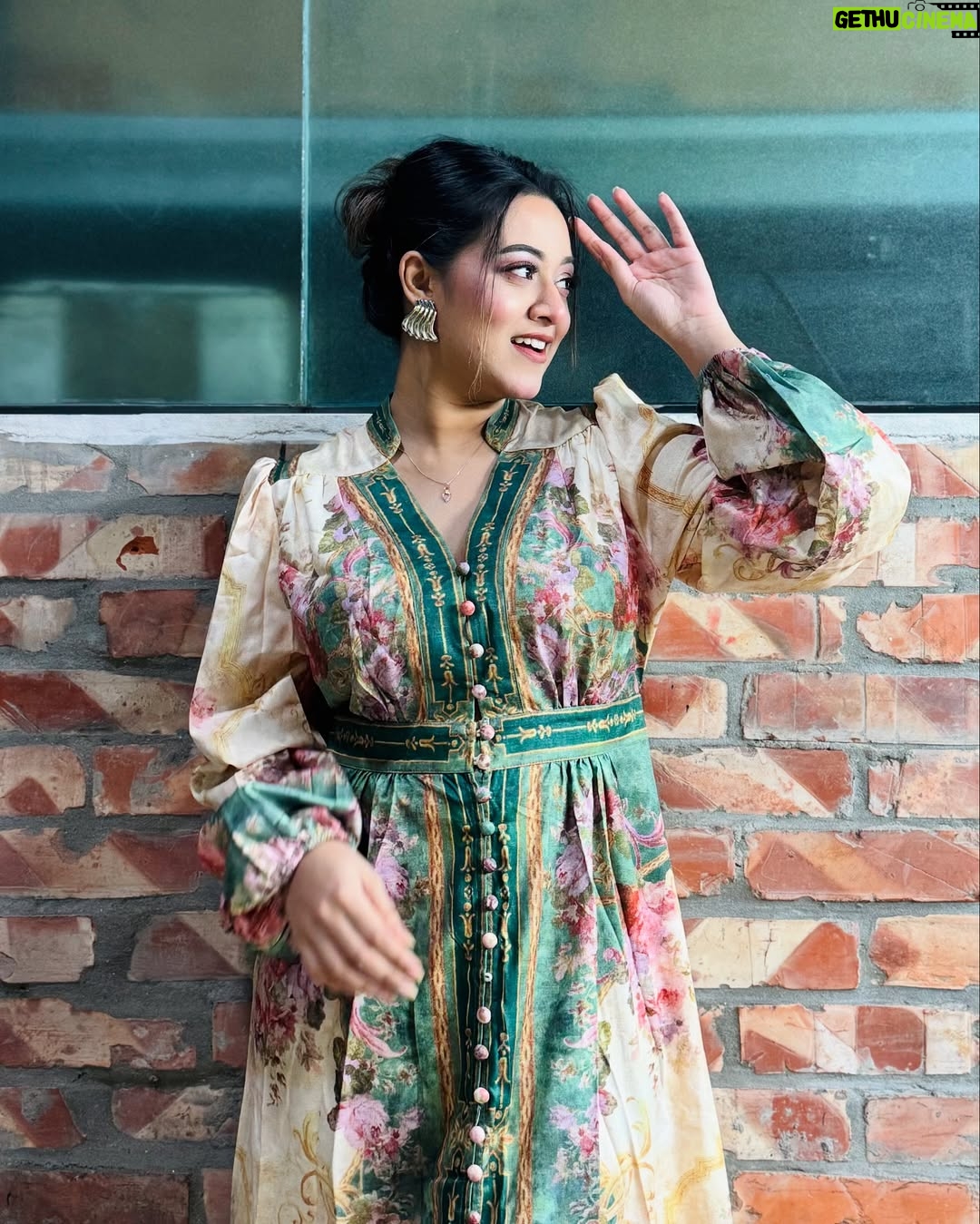 Dighi - 12.5K Likes - ☘️
Wearing @celebritys.choice