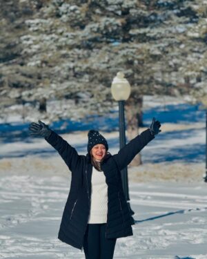 Dighi Instagram - My first ever snow experience ❤️