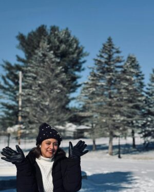 Dighi Instagram - My first ever snow experience ❤️