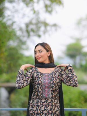 Diksha Behll Instagram - Pungre Vele Mohabbatan Di Tan
Rakhiye Vaadhan La Ke 🥺
.
.
.
PC. @_photo__hub____
.
.
#explore #explorepage #trending #reels #trendingreels #dehradun #uttarakhand #nature #dehradunlove #dehradunblogger #uttarakhandblogger #exploreuttarakhand