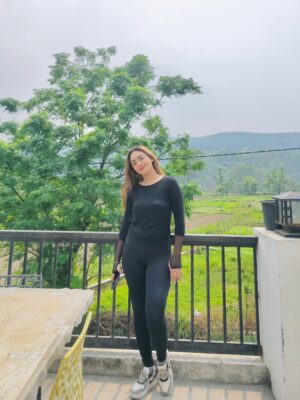 Diksha Behll Instagram - I’m finally smiling for me again 🫶
.
.
.
#explore #explorepage #trending #reels #trendingreels #dehradun #uttarakhand #nature #dehradunlove