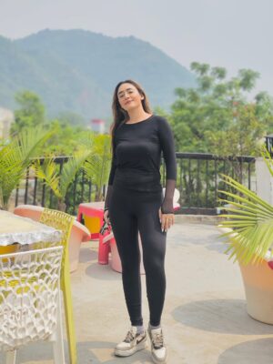 Diksha Behll Instagram - I’m finally smiling for me again 🫶
.
.
.
#explore #explorepage #trending #reels #trendingreels #dehradun #uttarakhand #nature #dehradunlove