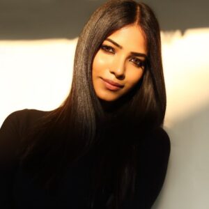 Diksha Singh Instagram - A good heart keeps you beautiful forever❤️❤️❤️
