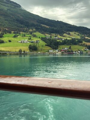 Dilara Gönder Instagram - Norveç ❤️ #norway #norwayfjords