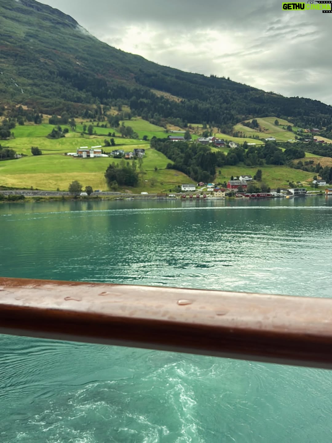 Dilara Gönder - 4.2K Likes - Norveç ❤️ #norway #norwayfjords