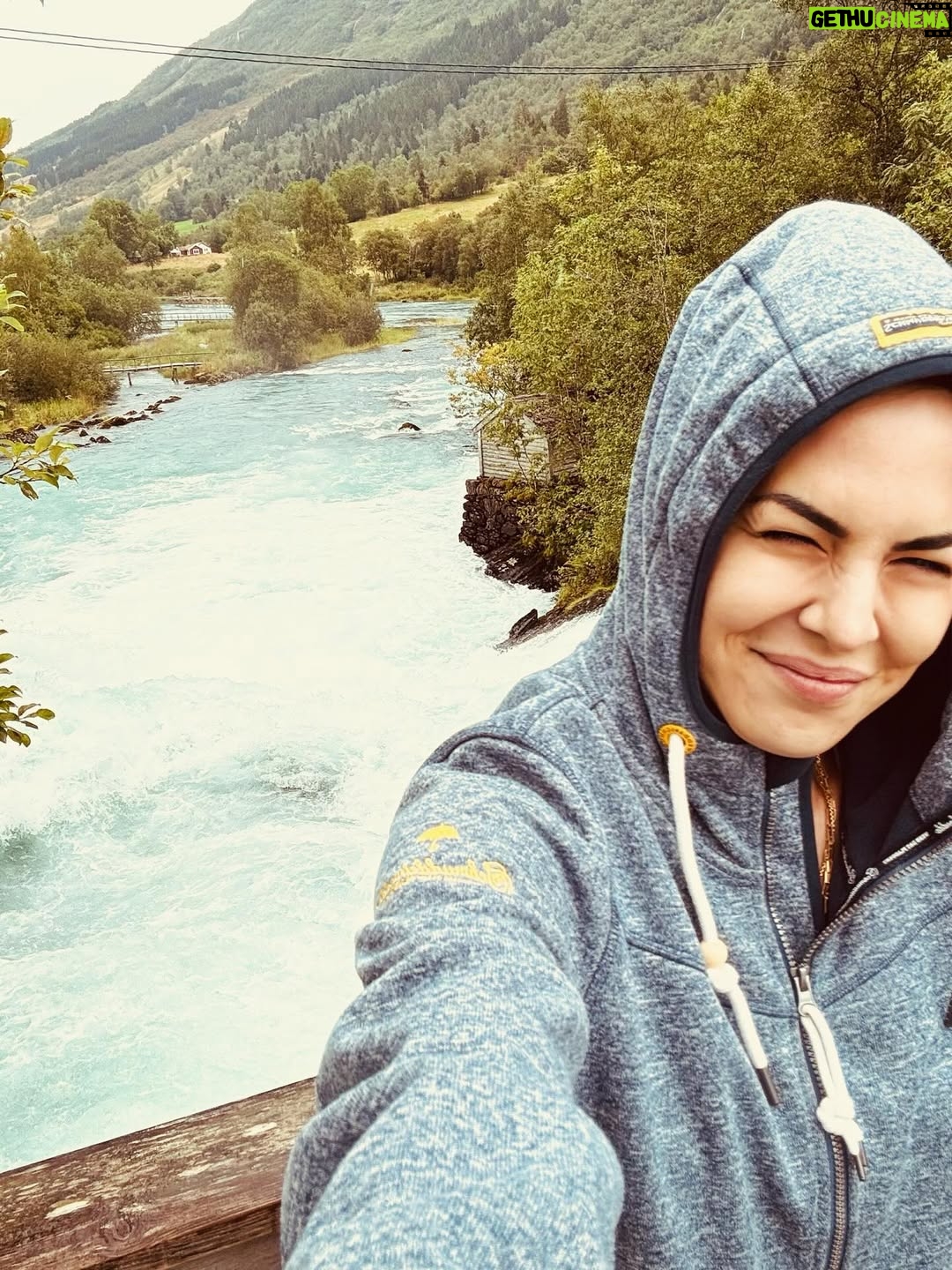 Dilara Gönder - 4.2K Likes - Norveç ❤️ #norway #norwayfjords