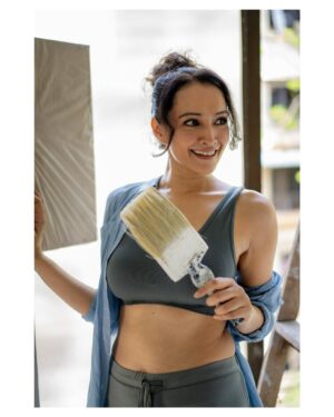 Dipannita Sharma Instagram - ‘Paint thy colours’ … Always 

💙 

Photography: @charcoalmarks 
BTS super support : @palomachakraborty 
MUA : @makeupbymanasichipra 
Hair : @makeupby_palaksalia 

#funshoot #photography #portraits #teamwork #bluegrey #loungewear #hair #makeup #photos #photoshoot #colours #smiles #we