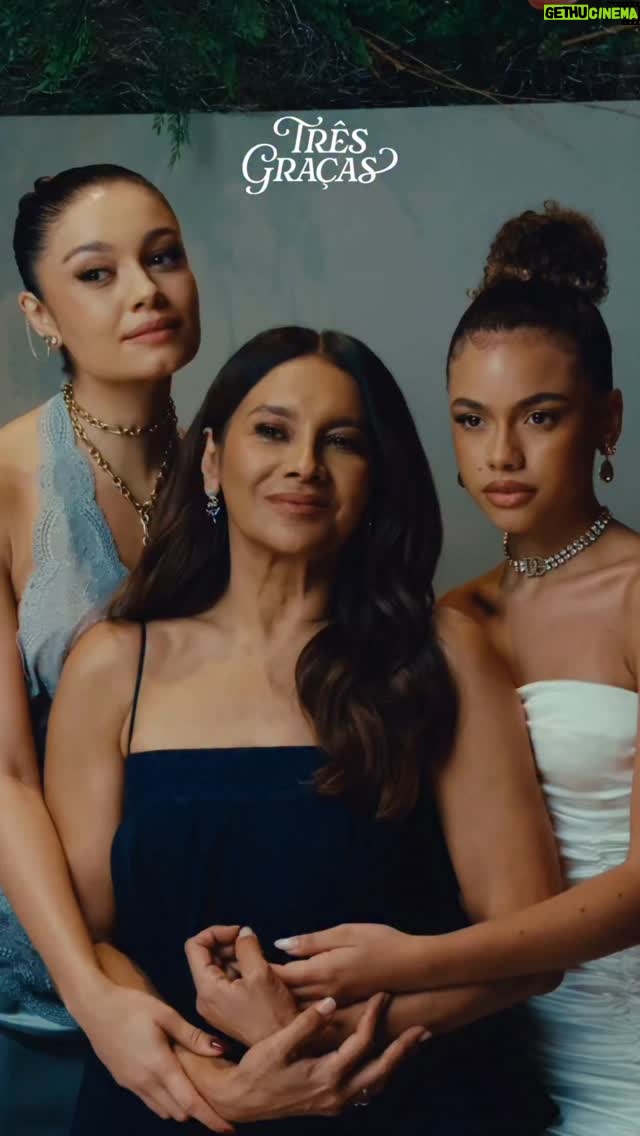 Dira Paes - 38.2K Likes - Três gerações, um mesmo brilho. ✨ Dira Paes, Sophie Charlotte e Alana Cabral, as Três Graças, DESLUMBRANTES na festa de estreia da novela. 💖

#TrêsGraças