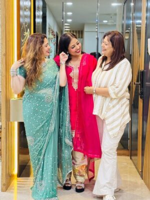 Disha Tewani Instagram - Friendship is the only cement that will hold world together ❤️