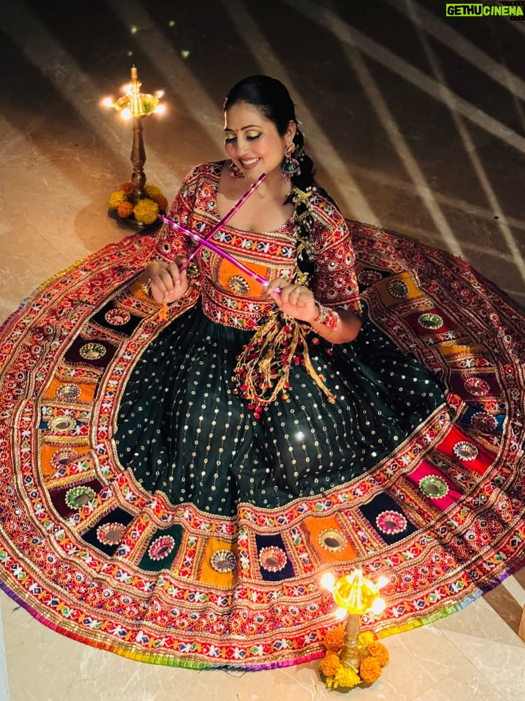 Disha Tewani - 3 Likes - Orange for vibrance, green for grace, and diyas for endless glow🧡💚✨ 

[ Post , Instagram , Feed , FYP , Explore ]

#dishatewani #post #instagram #feed #fyp #blessed godisgreat