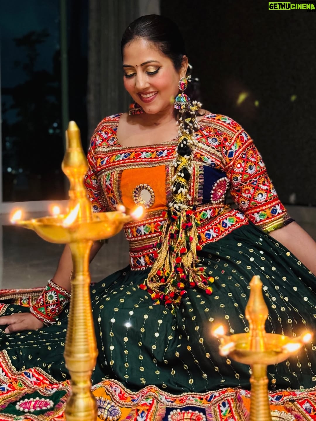 Disha Tewani - 3 Likes - Orange for vibrance, green for grace, and diyas for endless glow🧡💚✨ 

[ Post , Instagram , Feed , FYP , Explore ]

#dishatewani #post #instagram #feed #fyp #blessed godisgreat
