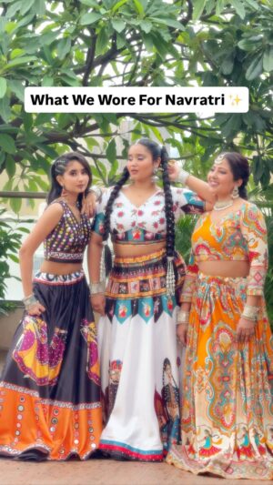 Disha Tewani Instagram - Which look is your favourite — mine, Mom’s or Chahat’s? ✨💃 Navratri mood, three times over! 🌸 #TheTewaniTrio 

[ navratri, looks , fashion , ethnic , garba , ghagra choli , mother daughter , trio , love , family ]