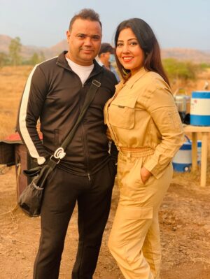 Disha Tewani Instagram - Every day with you is a blessing, but today is extra special because it’s your birthday! Love you forever. 🎉💑 @thejimmytewani ❤️😘🫶🏻🎂🥳🥳