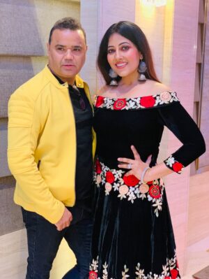 Disha Tewani Instagram - Every day with you is a blessing, but today is extra special because it’s your birthday! Love you forever. 🎉💑 @thejimmytewani ❤️😘🫶🏻🎂🥳🥳