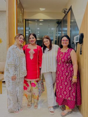 Disha Tewani Instagram - My Girl gang 🥰