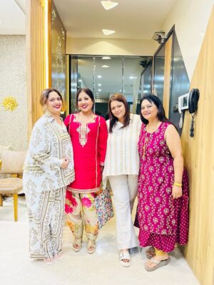 Disha Tewani Instagram - My Girl gang 🥰