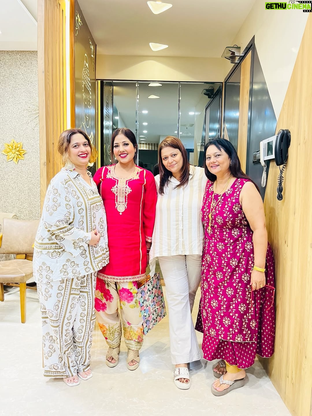Disha Tewani - 1.7K Likes - My Girl gang 🥰