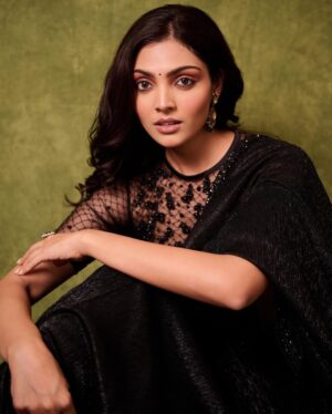 Divita Rai Instagram - Fearlessly authentic ✨
Photographer: @kalyanyasaswi
MUAH: @nandini__makeupartist
Jewellery: @srinavdurgajewellers_ @mreatives
Styling: @__.gunjan.__
@timestalent @rishubartaria @reema_rathod
#filmfaresouth