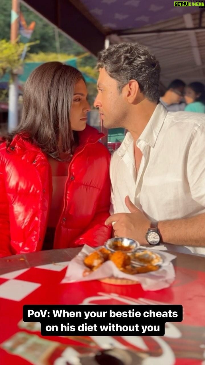 Divita Rai - 3.6K Likes - #rajandsimran take over Dehradun 🤪
#lovestoryof90s #lovestoryof90smovie

#reelsinstagram #srk #kajol