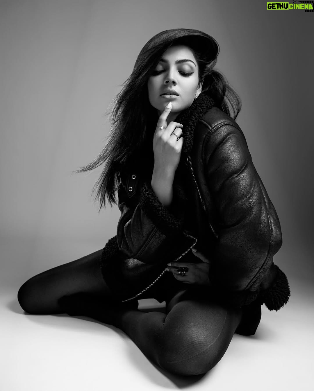 Divita Rai - 3.8K Likes - I’m on that new vibration 🖤🎶

PC: @nikhilmantri_ 
HMU: @batyoureyelash