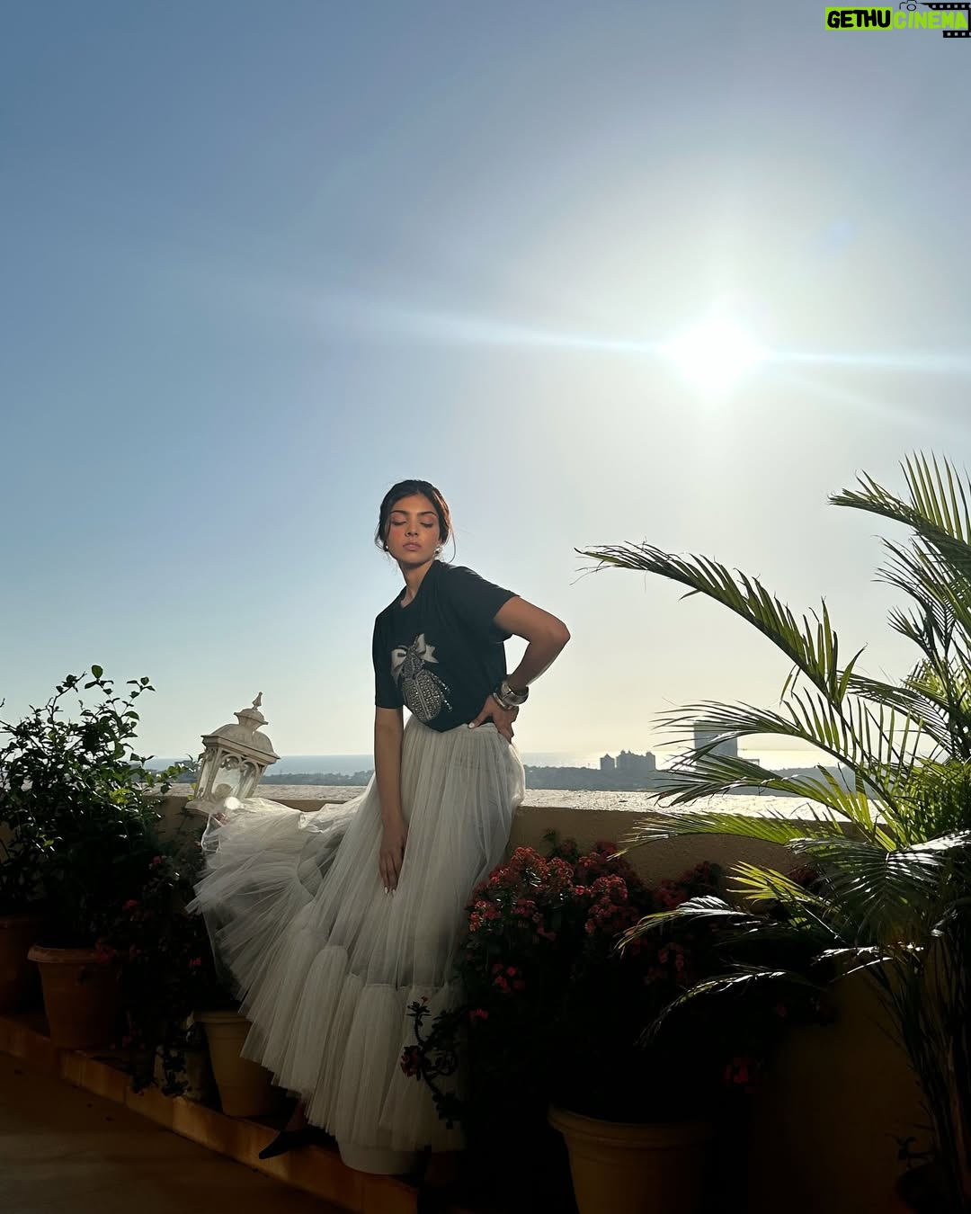 Divita Rai - 2.1K Likes - Deep in the ground, far beneath my feet.
Rooted 🦋
The many moods of May 🌷