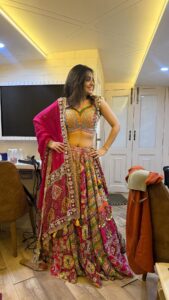 Actress Divya Agarwal HD Photos and Wallpapers October 2025