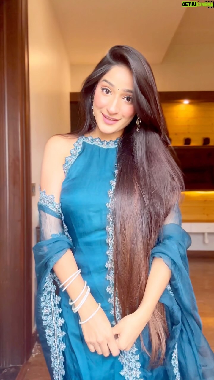 Divya Nagar Chaudhary - 9.5K Likes - ✨
Outfit @noordharnaofficial 
.
.
.
.
#indian #hair #hairtutorial #hairstylist #fashion #fyp #trendingreels #fypage #indianlook #trendingsongs #disney #disneyland #longhair #flower #floral #dress #contentcreator #hairtransformation #hairideas