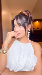 Actress Divya Nagar Chaudhary HD Photos and Wallpapers September 2025