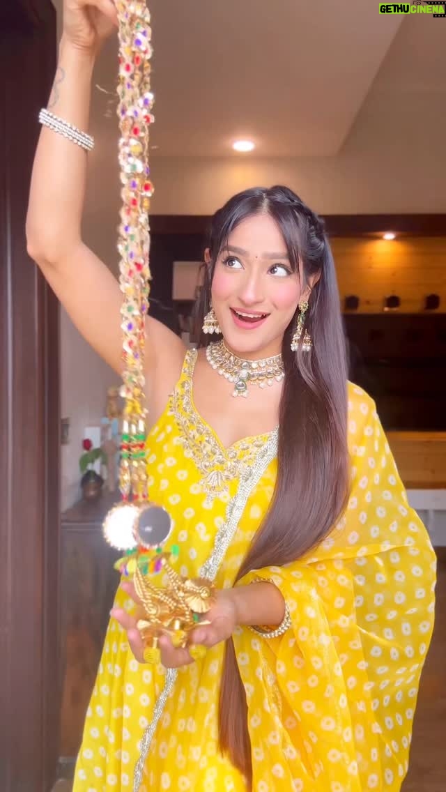Divya Nagar Chaudhary - 657 Likes - Someone Requested for a Parandi Hairstyle ✨
.
.
.
.
.
.
#weddingphotography #wedding #shadi #lehnga 
#fyp #fypage #trendingreels #trendingsongs #indian #indianlook #barbie #barbietrend #fashion #fashionstyle #fashionblogger #fashionista #dresses #dress #pink #suits @myntrafashionsuperstar @myntrabeauty @myntra @amazonfashionin #christmas #christmasdecor #dress #hairstylist #hair #indian hairstyles #hairtutorial
