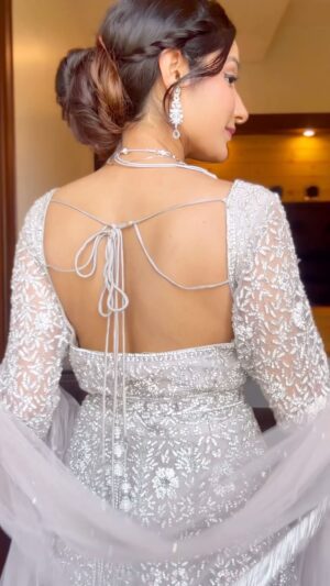 Divya Nagar Chaudhary Instagram - 🦢 Look2 of "30Days-30Hairstyles" April Edition 💓
.
.
.
.
.
#weddingphotography #wedding #shadi #lehnga
#fyp #fypage #trendingreels #trendingsongs #indian #indianlook #barbie #barbietrend #fashion #fashionstyle #fashionblogger #fashionista #dresses #dress #pink #suits @myntrafashionsuperstar @myntrabeauty @myntra @amazonfashionin #christmas #christmasdecor #dress #hairstylist #hair #indian hairstyles #hairtutorial