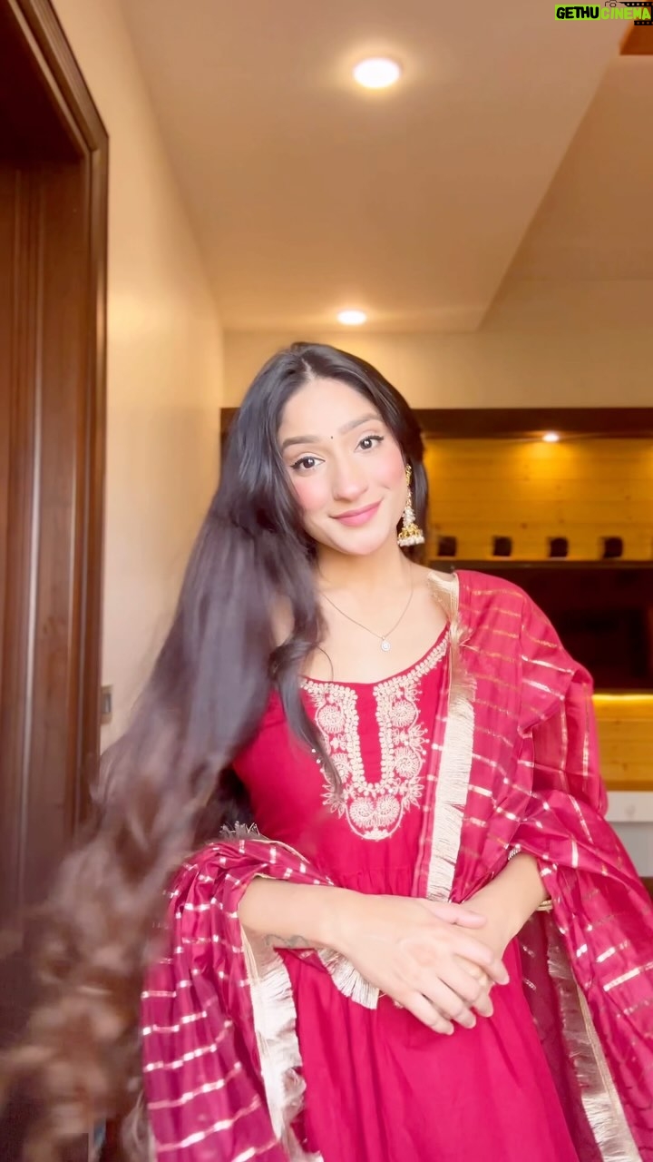 Divya Nagar Chaudhary - 753 Likes - Clearing drafts 🫶🏼
.
.
.
.
#weddingphotography #wedding #shadi #lehnga 
#fyp #fypage #trendingreels #trendingsongs #indian #indianlook #barbie #barbietrend #fashion #fashionstyle #fashionblogger #fashionista #dresses #dress #pink #suits @myntrafashionsuperstar @myntrabeauty @myntra @amazonfashionin #christmas #christmasdecor #dress #hairstylist #hair #indian hairstyles #hairtutorial