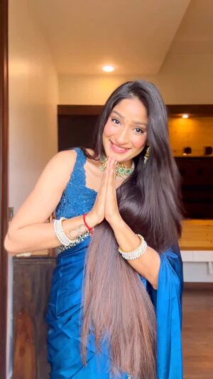 Divya Nagar Chaudhary Instagram - 🦋
Outfit @noordharnaofficial
.
.
.
.
#indian #hair #hairtutorial #hairstylist #fashion #fyp #trendingreels #fypage #indianlook #trendingsongs #disney #disneyland #longhair #flower #floral #dress #contentcreator #hairtransformation #hairideas
