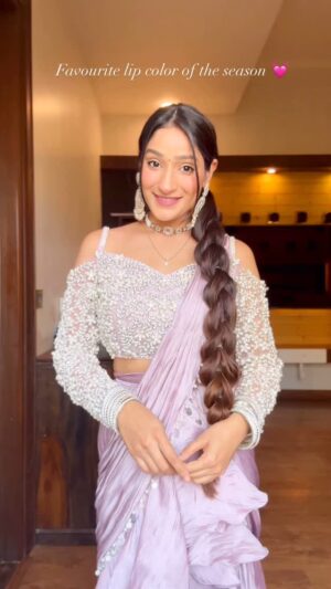 Divya Nagar Chaudhary Instagram - Pick my favourite Lip Colour for this wedding season ✨
Comment "Link" for the Product 💓
.
.
.
#ad
.
.
.
.
,
The Amazon Ultimate Brand Sale: Color Splash is live till 9th March. Shop now and avail great discounts on top brands.
#AmazonUltimateBrandSale #UltimateBrandSale #AmazonFashion #GetStyledWithAmazon #AmazonFinds #AmazonBeauty
- @amazonfashionin