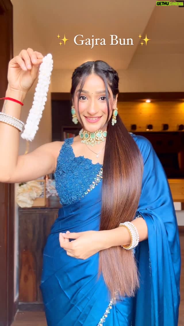 Divya Nagar Chaudhary - 22.6K Likes - Minimal Gajra Look ✨
Comment Link for the Product link 🔗
Outfit @noordharnaofficial 
.
.
.
.
#indian #hair #hairtutorial #hairstylist #fashion #fyp #trendingreels #fypage #indianlook #trendingsongs #disney #disneyland #longhair #flower #floral #dress #contentcreator #hairtransformation #hairideas