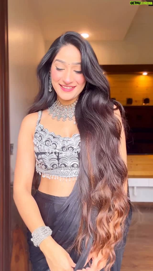 Divya Nagar Chaudhary - 676 Likes - Blush Pink Lip color thats my current fav💖
Comment "Link" for the Product 💋

#AmazonFashion #GetstyledwithAmazon #AmazonFinds #AmazonStyle #Ad#collab #AmazonUlitimatebrandsale #ultimatebrandsale #amazonbeauty

@amazonfashionin