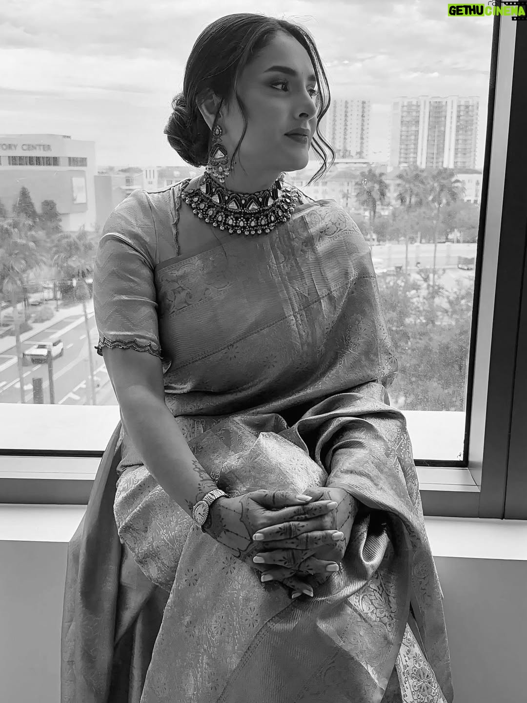 Divya Spandana - 225.5K Likes - Such a pleasure to have inaugurated the Navika World Kannada Summit in Tampa, Florida! 
Makeup @diyapatell 
Hair @karenivelissebeauty 
Drapist @shineinbyvismithaprabhu
Sung beautifully by @mythri_iyer