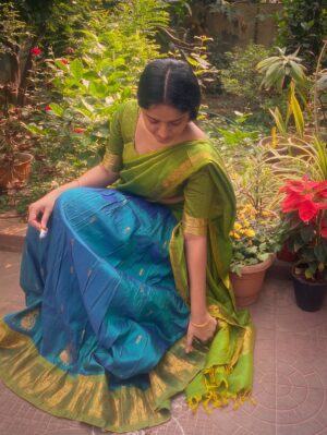 Divya Sripada Instagram - Just your average bangaru thalli.. 🥰
.
.
.
.
Ps- the pictures are from Ugadi 2025🌸