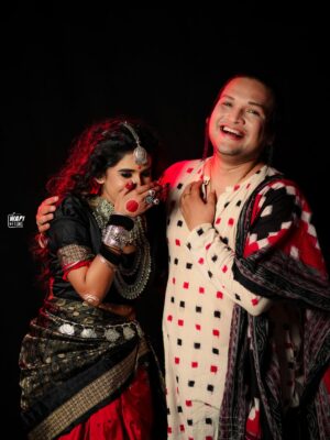 Divyadisha Mohanty Instagram - Devi …. Blessed to know this amazing Girl @iamdivyadishamohanty … dedicated and humble … so graceful .. Maa Durga protect you …