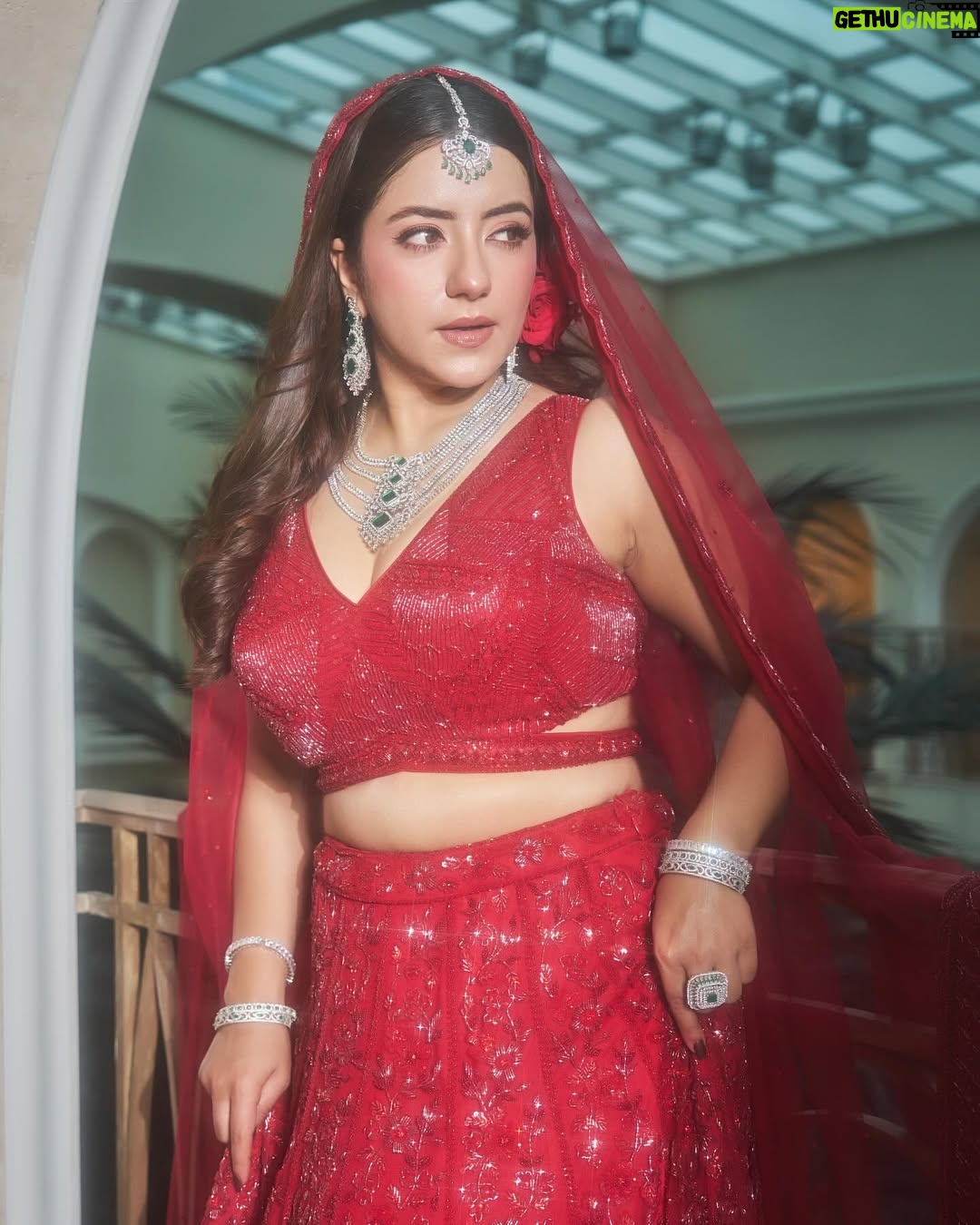 Dolly Chawla - 7K Likes - A single rose, a single story — luxury redefined at Hilton ✨

On frame : @dollychawla22 ♥️
Signature Glam : @tanyamakeoverofficial 
@karishmakaakarishma ♥️
Outfit : @jiyabyveerdesignstudio ✨
Jewellery : @beautiart_official ♥️
Location : @hiltonmumbai ✨
Photographer : @deeep.gohil 🌹
Draping : @annujha154 🌹

#HiltonBride #ModernBridal #RedRoseElegance #LuxuryWeddingLooks #redoutfit #pictureoftheday #foryou #softglamlook