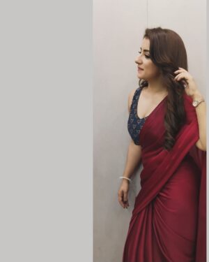 Dolly Chawla Instagram - ये रेशमी ज़ुल्फे,ये शरबती आँखें ,
इन्हें देखकर जी रहे है सभी ……

#picoftheday  #meera #tummsetummtak #tumsetumtak #zeetv #vibe #song #sarilove #trend #dollychawla #love