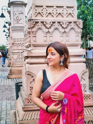 Dolly Chawla Instagram - हर हर महादेव 🔱

#harharmahadev #mahakal #mahakleshwar #divine #blessd #love #ujjain #ujjainmahakaaleshwar